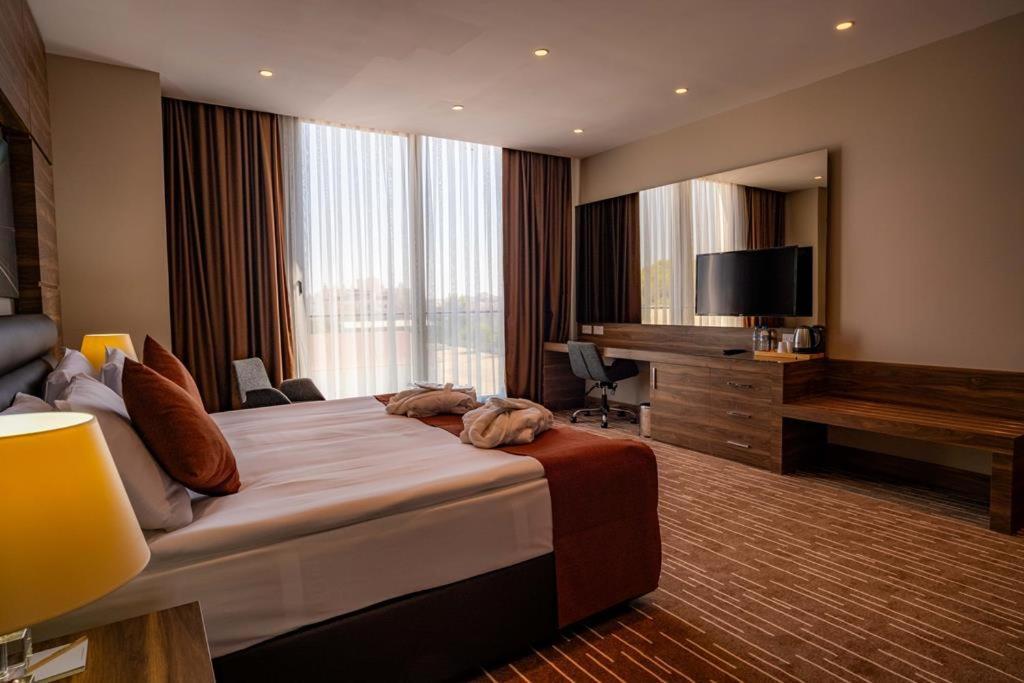Ekor Elegance Hotel Gazimağusa Dış mekan fotoğraf
